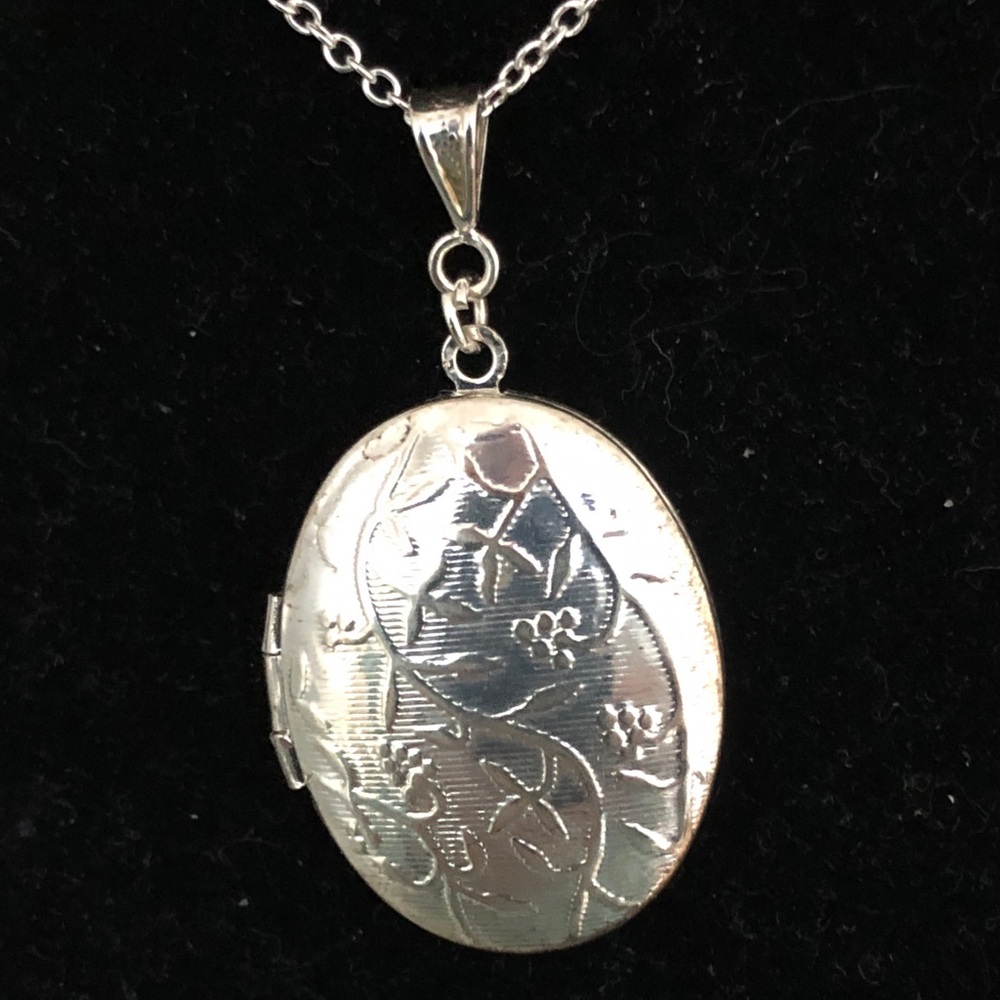 Elegant Silver Locket Necklace